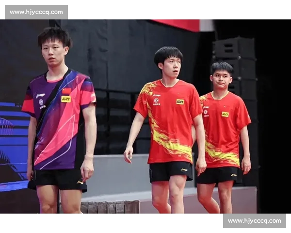 林高远与时尚才女合影引热议 工作室澄清：仅是跨界合作